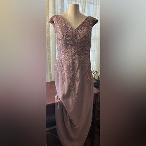 JJs House Dusty Rose Lace Appliqué V-Neck Mother of the Bride Dress